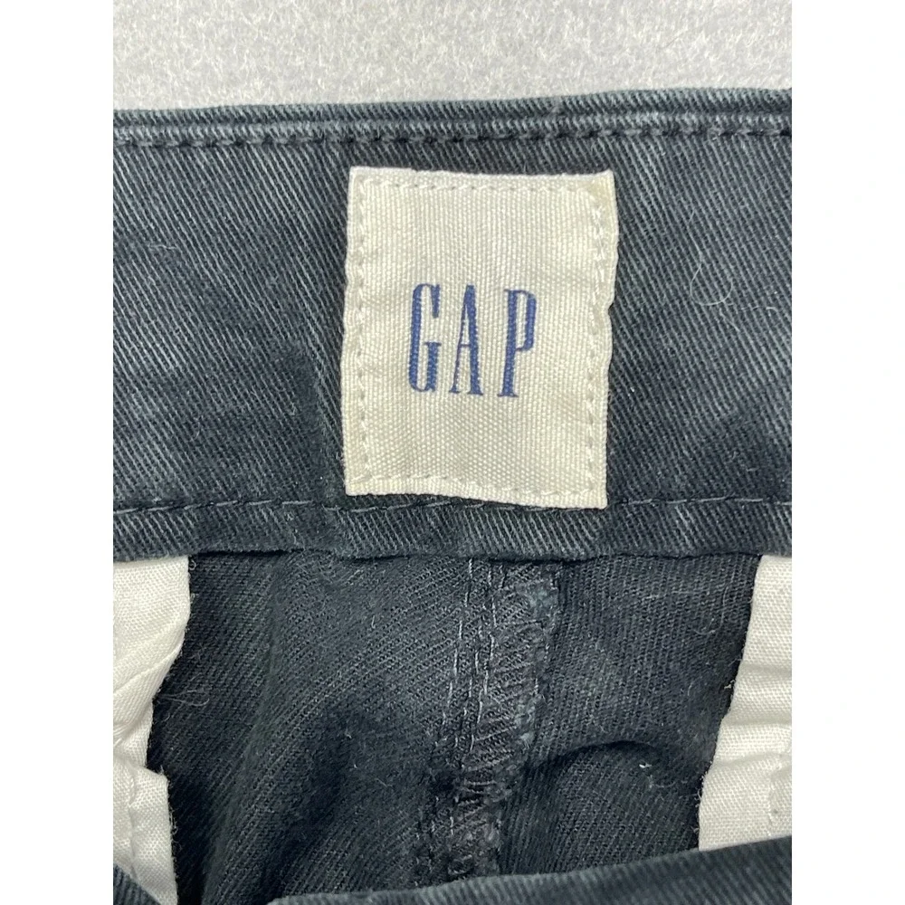 GAP essential khaki